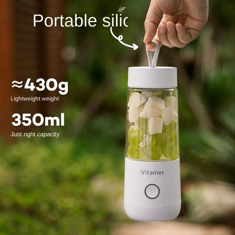 2000mAh Plastic Rechargeable Electric Fruit Mini Smoothie Juicer